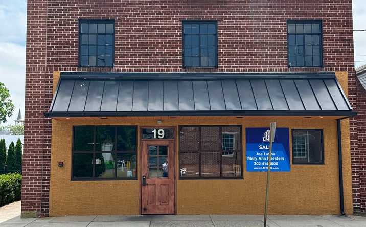 Pictures of Retail, Office, Special Purpose property located at 19 - 21 W Commerce Street, Smyrna, DE 19977 for sales - image #1