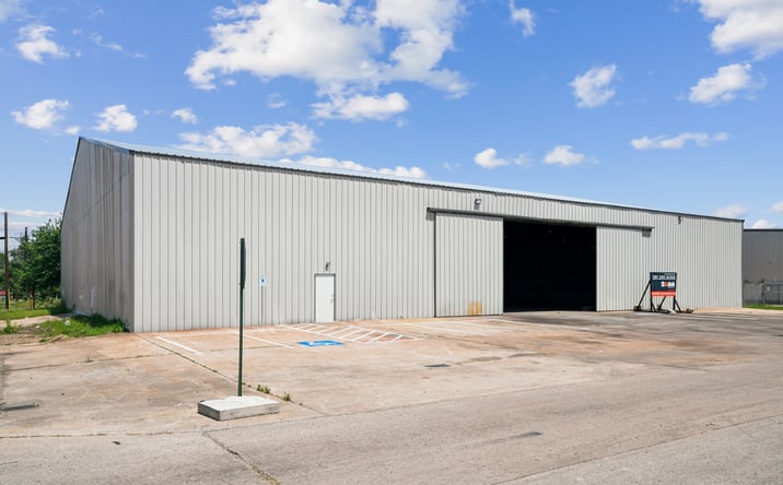 Pictures of Industrial property located at 813 Dumont St, South Houston, TX 77587 for sales - image #1