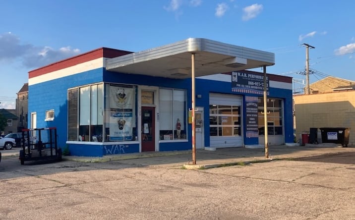 Pictures of Special Purpose property located at 120 W Grant Highway, Marengo, IL 60152 for sales - image #1