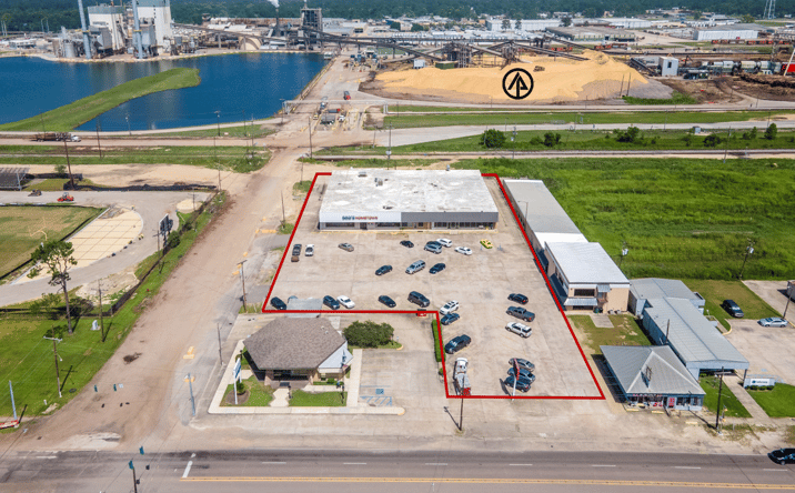 Pictures of Retail property located at 412 Ave B, Bogalusa, LA 70427 for sales - image #1