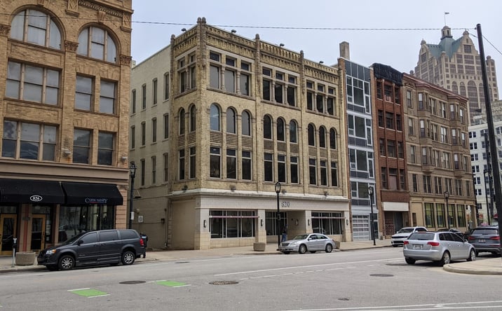 Pictures of Office property located at 820 N Plankinton Ave, Milwaukee, WI 53203 for sales - image #1