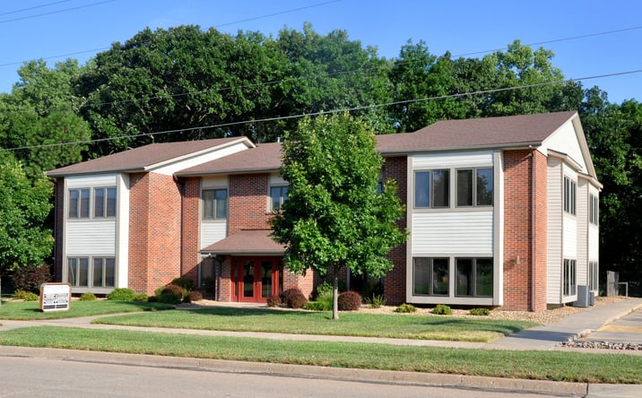 Pictures of Office property located at 5040 SW 28th St, Topeka, KS 66614 for sales - image #1