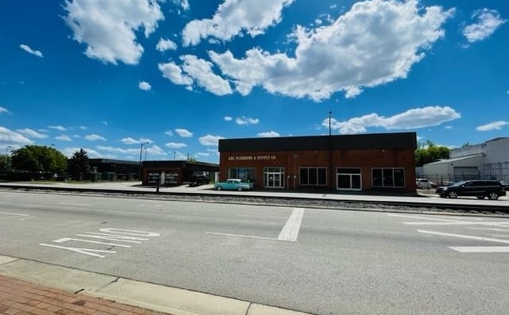 Pictures of Industrial, Retail property located at 219 W Russell St, Fayetteville, NC 28301 for sales - image #1