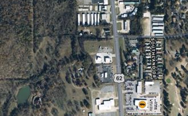 Pictures of Mixed Use property located at 3050 S Muskogee Ave, Tahlequah, OK 74464 for sales - image #1