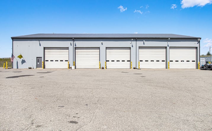Pictures of Business for Sale, Industrial property located at 1415 E Coldwater Rd, Flint, MI 48505 for sales - image #1