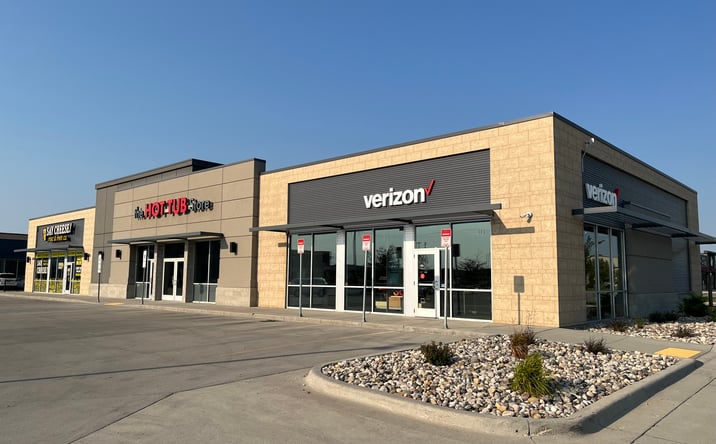 Pictures of Retail property located at 835 23rd Ave E, Fargo, ND 58103 for sales - image #1