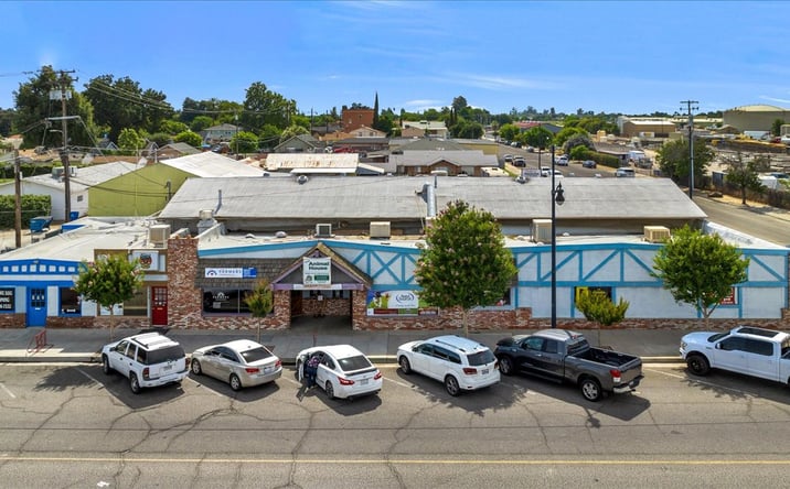 Pictures of Industrial, Mixed Use, Retail property located at 333 Fox St, Lemoore, CA 93245 for sales - image #1
