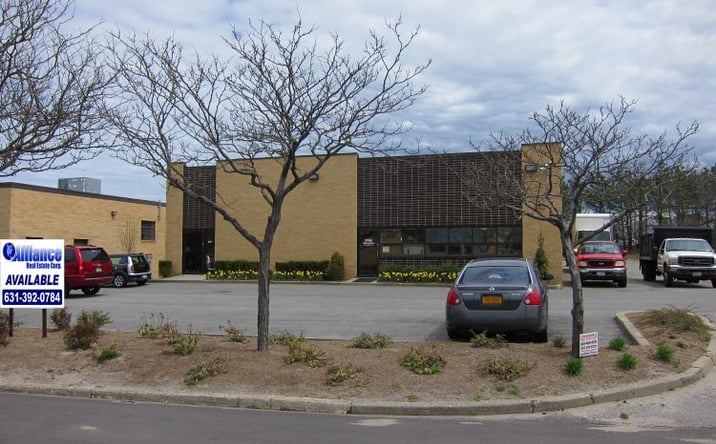 Pictures of Industrial property located at 371 Central Ave, Bohemia, NY 11716 for sales - image #1