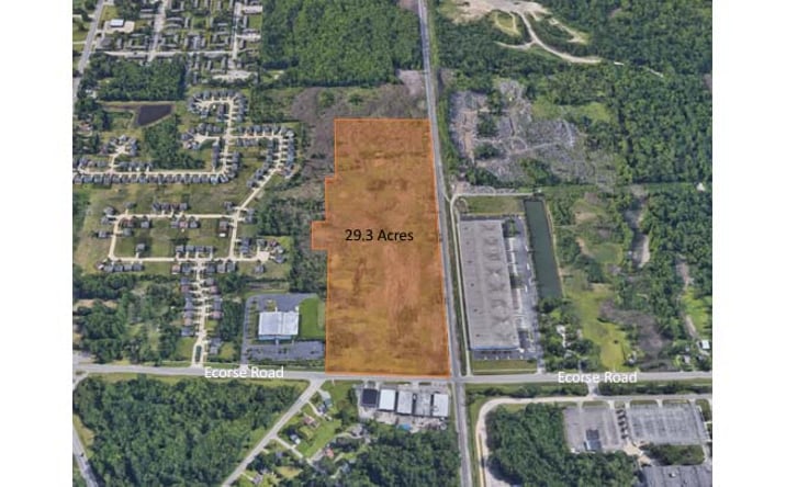 Pictures of Land property located at Ecorse Rd, Romulus, MI 48174 for sales - image #1
