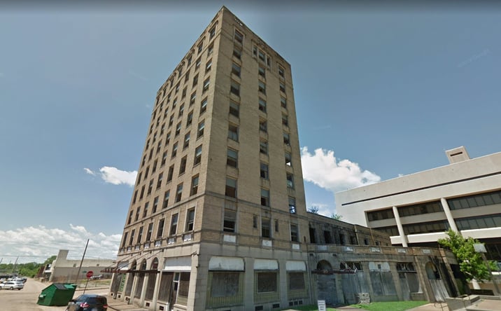 Pictures of Office property located at 100 Main St, Texarkana, TX 75501 for sales - image #1