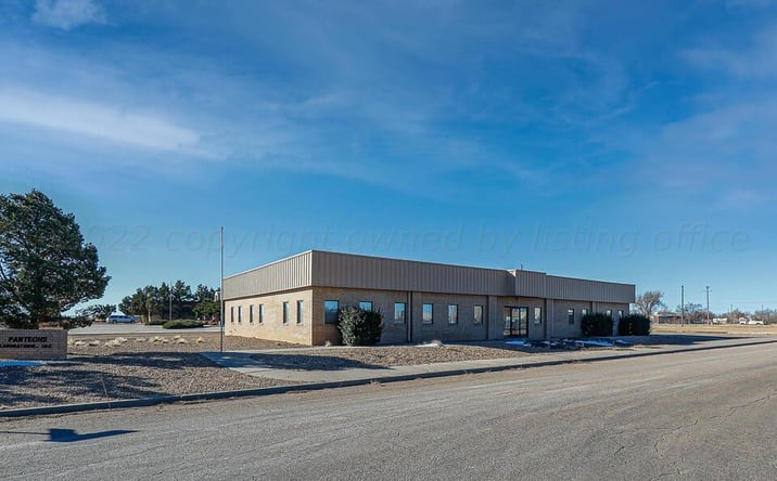 Pictures of Office property located at 1901 W Carter St, Pampa, TX 79065 for sales - image #1