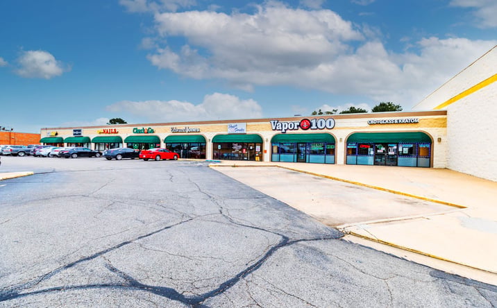 Pictures of Retail property located at 900 E Prospect Ave, Ponca City, OK 74601 for sales - image #1