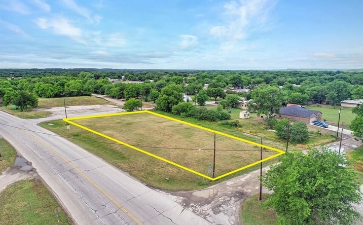 Pictures of Land property located at S Oak Ave, Mineral Wells, TX 76067 for sales - image #1