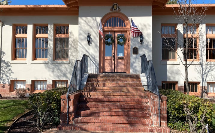 Pictures of Office property located at 355 W Las Palmas Ave, Patterson, CA 95363 for sales - image #1