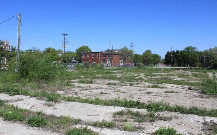 Pictures of Land property located at 3048 W Broadway, Louisville, KY 40211 for sales - image #1
