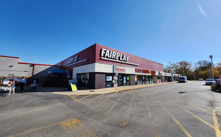 Pictures of Retail property located at 3057 W 159th St, Markham, IL 60428 for sales - image #1