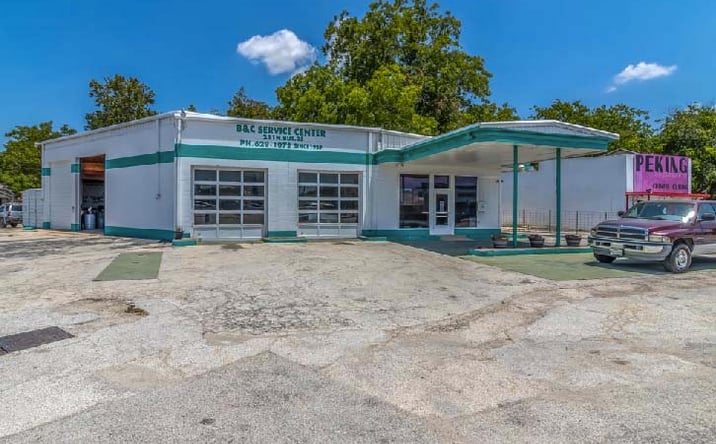 Pictures of Industrial, Retail property located at 211 N Business 35, New Braunfels, TX 78130 for sales - image #1