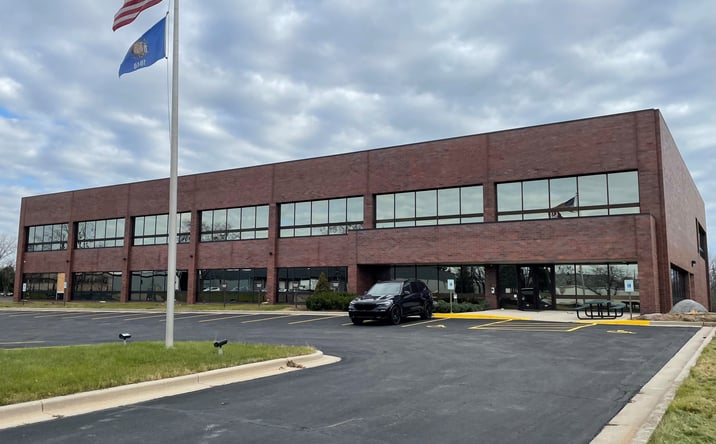 Pictures of Office, Industrial property located at W57N14280 Doerr Way, Cedarburg, WI 53012 for sales - image #1