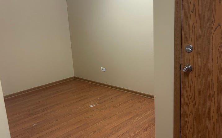 Pictures of Retail property located at 133 Rand Road A, Lakemoor, IL 60051 for lease - image #1