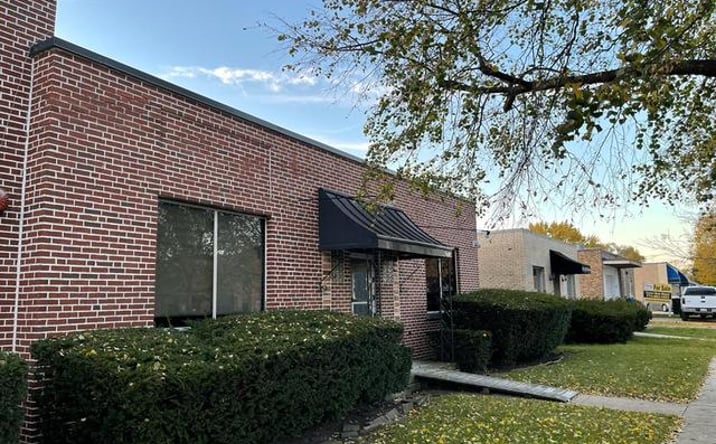 Pictures of Office property located at 8136 Lawndale Avenue, Skokie, IL 60076 for lease - image #1