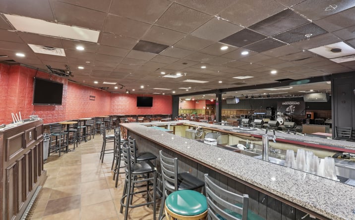 Pictures of Retail, Restaurant property located at 1104 Carlisle Rd, Camp Hill, PA 17011 for lease - image #1