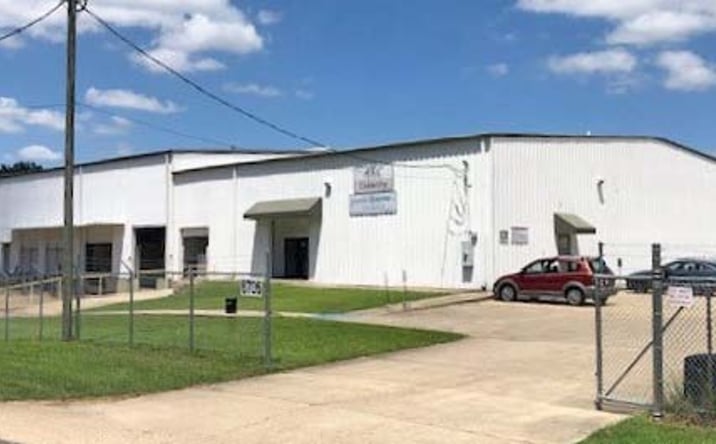 Pictures of Industrial property located at 6705 Wallace Ave, Shreveport, LA 71106 for lease - image #1