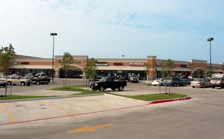 Pictures of Retail property located at 1205 & 1209 N Saginaw Blvd, Saginaw, TX 76179 for lease - image #1