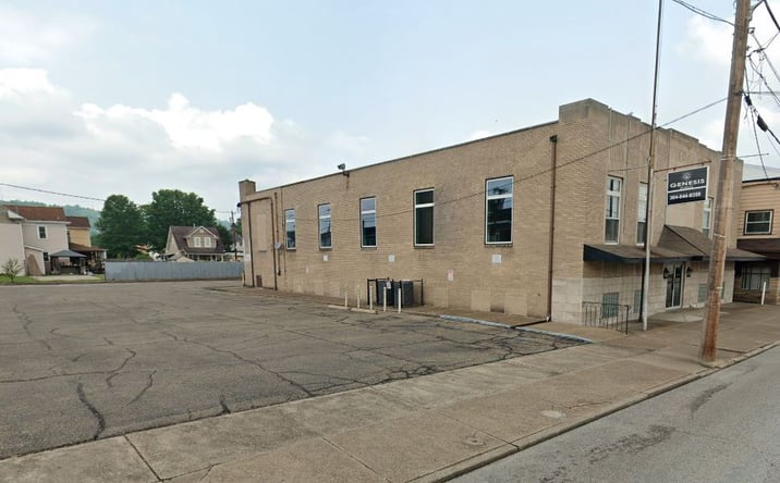 Pictures of Retail, Office property located at 121 Jefferson Ave, Moundsville, WV 26041 for lease - image #1