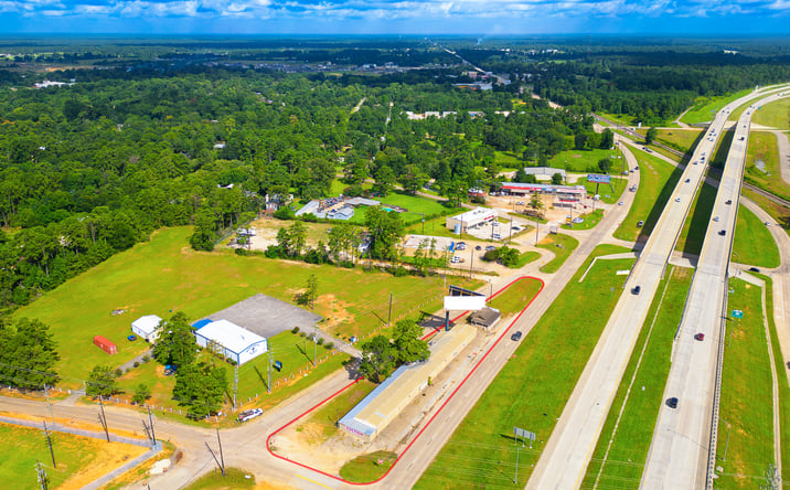 Pictures of Retail, Office, Industrial property located at 34519 TX-249, Pinehurst, TX 77362 for lease - image #1