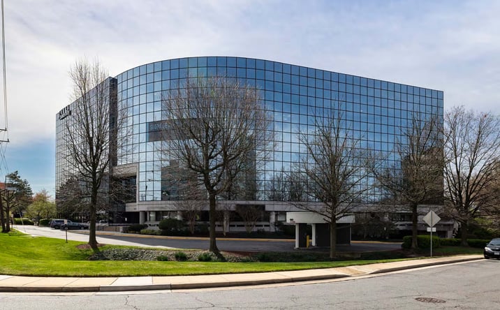 Pictures of Retail property located at 8219 Leesburg Pike, Vienna, VA 22182 for lease - image #1