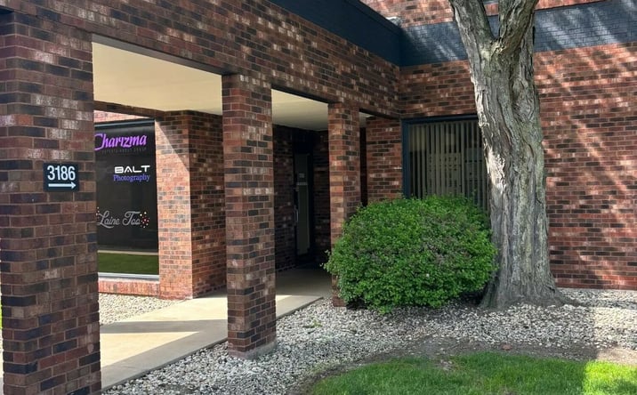 Pictures of Office property located at 3140-3210 Doolittle Dr, Northbrook, IL 60062 for lease - image #1