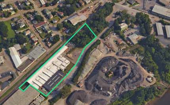 Pictures of Industrial property located at 999 Sherosky Way, Springdale, PA 15144 for lease - image #1