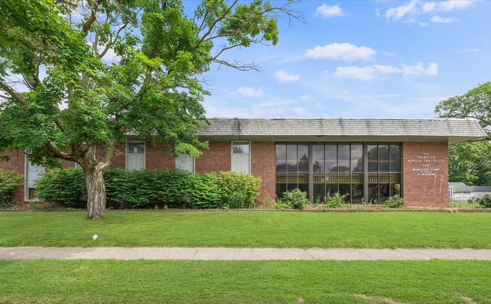 Pictures of Office property located at 701 W Fairchild St, Danville, IL 61832 for lease - image #1