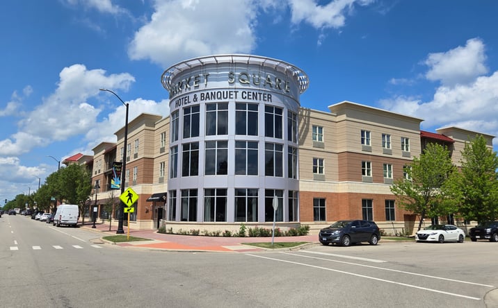 Pictures of Retail, Office property located at 2723 Sheridan Rd, Zion, IL 60099 for lease - image #1