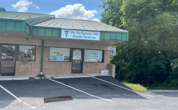 Pictures of Retail property located at 401 S 7th St, Akron, PA 17501 for lease - image #1