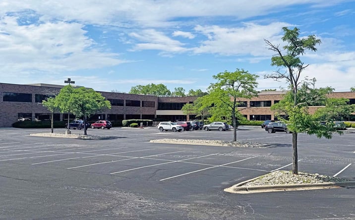 Pictures of Office property located at 6001 N. Adams Road, Bloomfield Hills, MI 48304 for lease - image #1