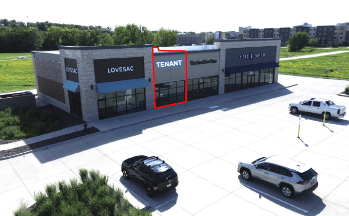 Pictures of Retail property located at 2655 James St, Coralville, IA 52241 for lease - image #1