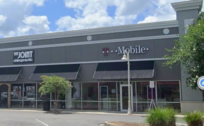 Pictures of Retail property located at 6882 US-90, Daphne, AL 36526 for lease - image #1
