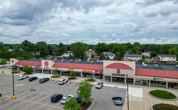 Pictures of Retail property located at 819 E Auburn Rd, Rochester Hills, MI 48307 for lease - image #1