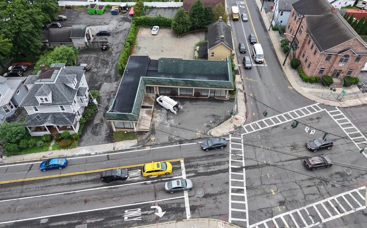 Pictures of Retail property located at 2 US-9W, West Haverstraw, NY 10993 for lease - image #1