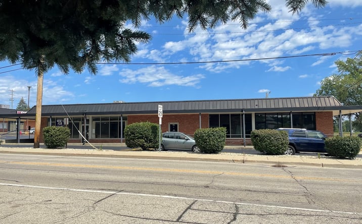 Pictures of Special Purpose property located at 155-161 N Seymour Avenue, Mundelein, IL 60060 for lease - image #1