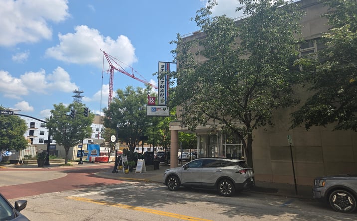 Pictures of Retail, Office property located at 401 Main St, Evansville, IN 47708 for lease - image #1