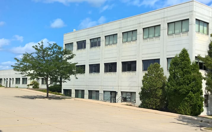 Pictures of Office property located at 5431 Bull Valley Road 5431, McHenry, IL 60050 for lease - image #1
