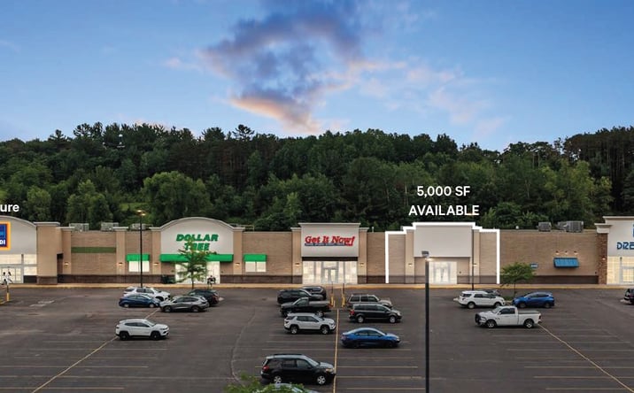 Pictures of Retail property located at 121 Commerce St, Wisconsin Dells, WI 53965 for lease - image #1