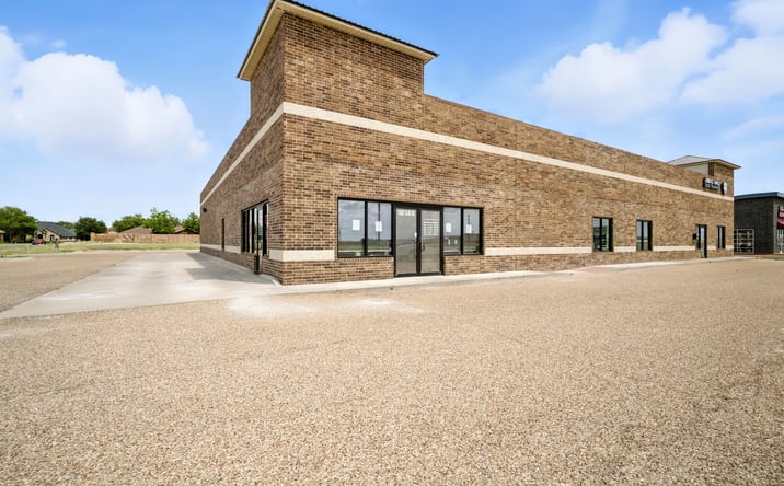 Pictures of Retail, Office, Restaurant property located at 10301 Slide Rd, Lubbock, TX 79424 for lease - image #1