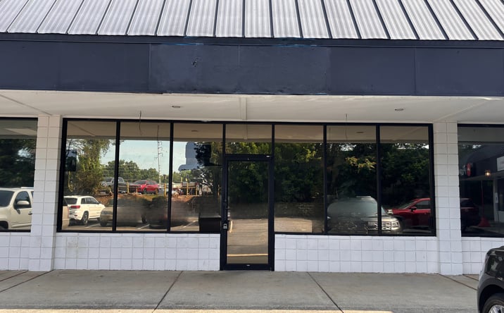 Pictures of Retail, Office, Restaurant property located at 928 S Park St, Carrollton, GA 30117 for lease - image #1