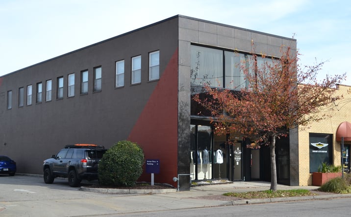 Pictures of Retail property located at 424 W 21st St, Norfolk, VA 23517 for lease - image #1