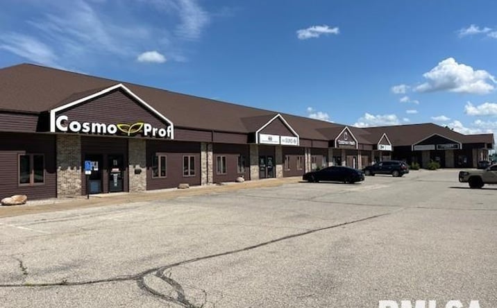 Pictures of Office, Retail property located at 1950 DODGE Road 103, Cedar Rapids, IA 52402 for lease - image #1
