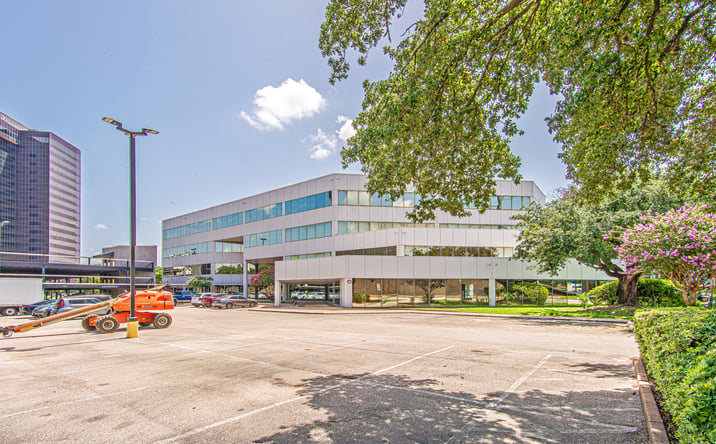 Pictures of Retail, Office, Industrial property located at 397 N Sam Houston Pkwy E, Houston, TX 77060 for lease - image #1