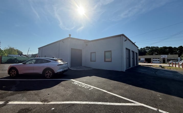 Pictures of Retail, Industrial, Office property located at 3876 Lawrenceville Hwy, Tucker, GA 30084 for lease - image #1